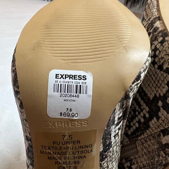 Express Snake Print Ankle Booties Size 7.5 NEW Party Neutral Holidays Date Night - Picture 9 of 9